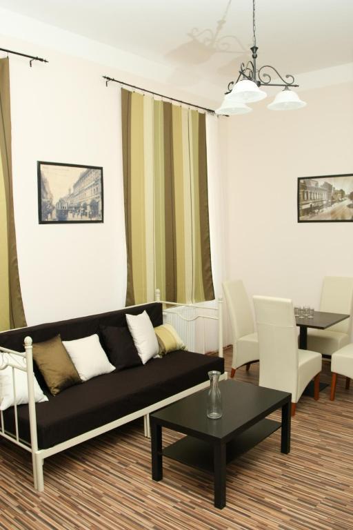 ミシュコルツ Promenade Panzio Bed & Breakfast 部屋 写真